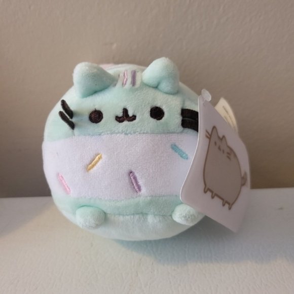Pusheen Cat Ice Cream Sandwich Plush 4" - Picture 1 of 7